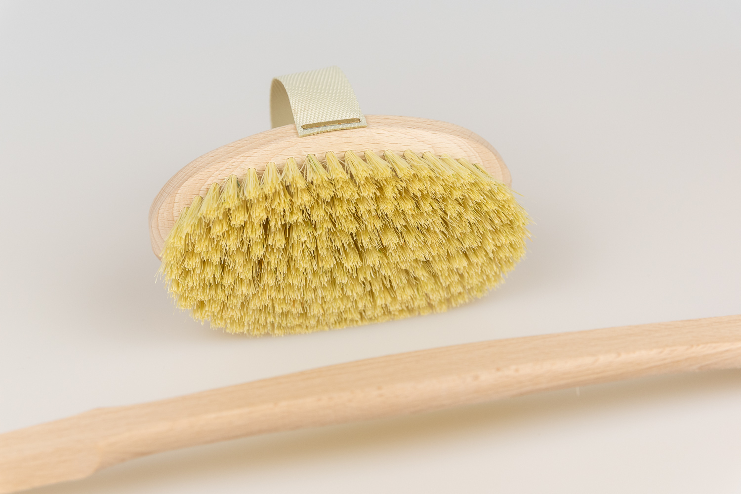 Badebürste Medium - gebogener Stiel